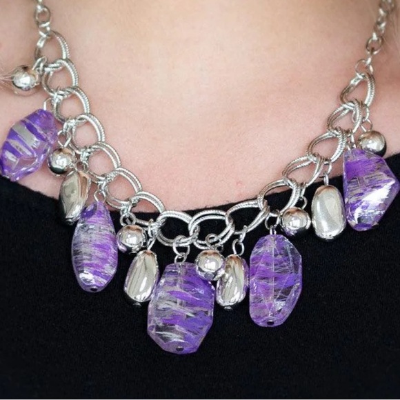 Paparazzi Jewelry - 🟣🩶🟣 “CHROMA DRAMA” PURPLE NECKLACE WITH FREE EARRINGS ~ PAPARAZZI❗️🟣🩶🟣